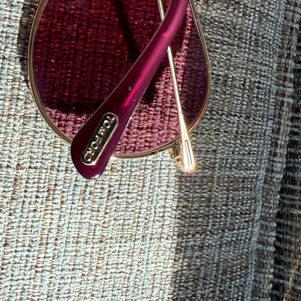 Tom Ford Aviator Sunglasses with Gold Frame and Tinted Lenses - Picture 7 of 11